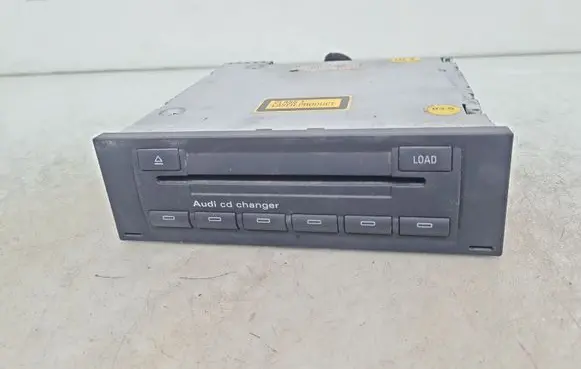 Audi A4 S4 B7 8E 8H CD/DVD changer 8E0035111D CXCA1492GC