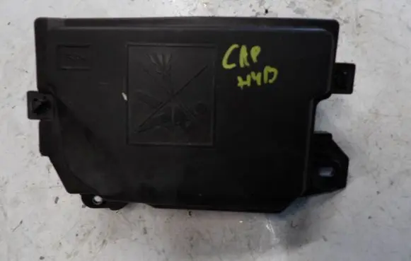 Renault Captur II Fuse module 284B07078R 4357 284B07753R