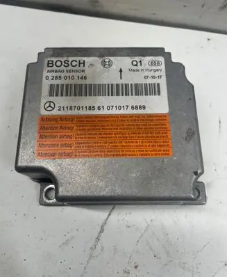 Mercedes-Benz E W211 Airbag control unit/module 2118701185 0285010146 0710176889
