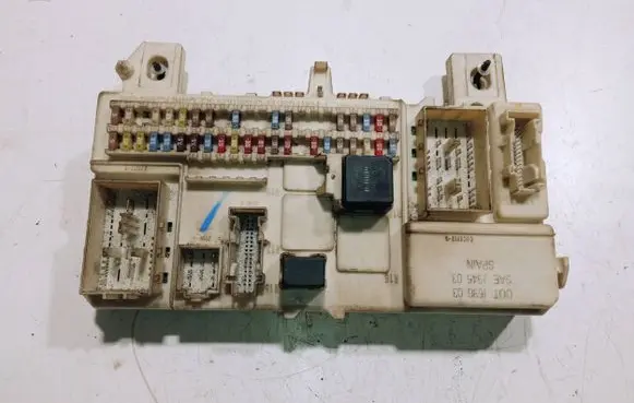 Volvo V50 Fuse module 31254317 05147819 519096705