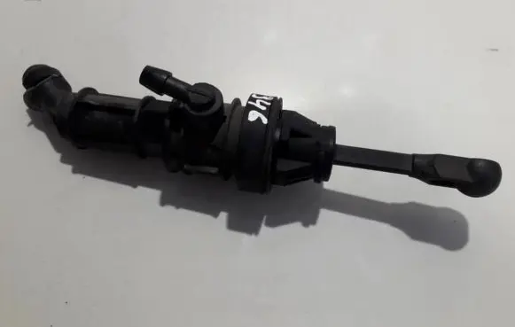 Mitsubishi Outlander Clutch master cylinder