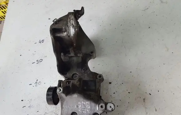 Generator/alternator bracket