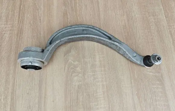Front lower control arm/wishbone