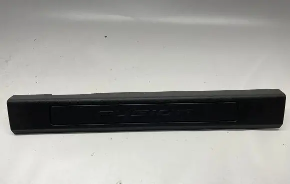 Ford Fusion Front sill trim cover DS73F13200
