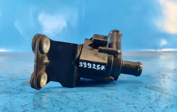 Ford Escape III Electric auxiliary coolant/water pump DS7Z8C419C