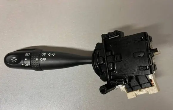 Suzuki Swift I Indicator stalk 173744