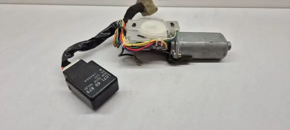 Mazda Premacy Sunroof motor/actuator LC7169873