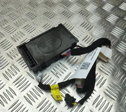 KIA Sportage Wireless charging module 95560CH000 84619R2300