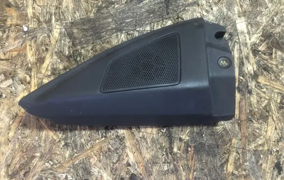 Side speaker trim/cover