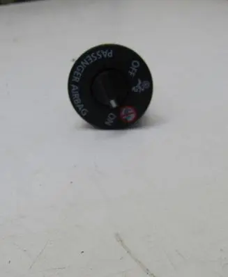 Renault Captur II Fog light switch 681991670R