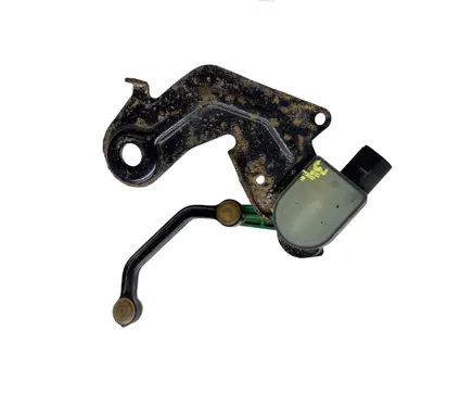 Headlight/headlamp level sensor