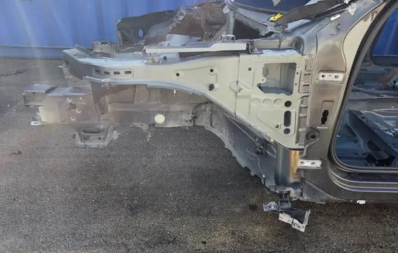 Volvo XC60 Front quarter panel 000000077
