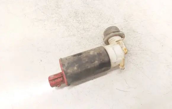 Toyota Corolla Verso AR10 Windscreen/windshield washer pump 