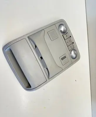 Volkswagen Tiguan Front seat light 1K0867489E