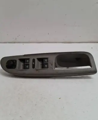 Volkswagen PASSAT B6 Electric window control switch 3C2867172B