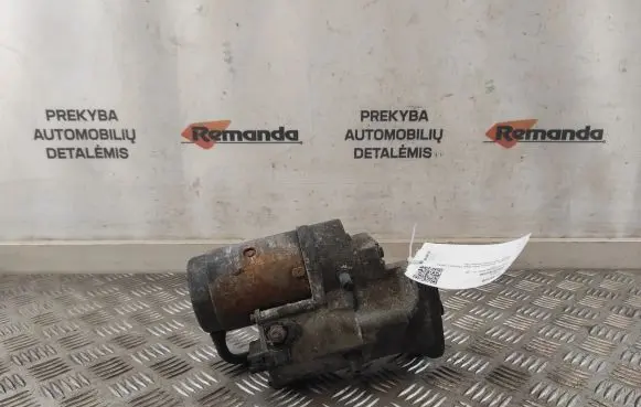 Toyota Avensis Verso Starter motor 2810064430