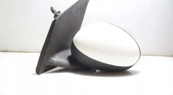 Front door electric wing mirror
