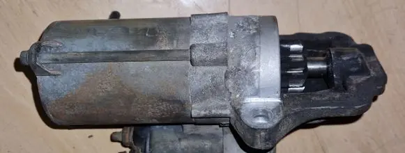 Volvo S40 Starter motor 30667738