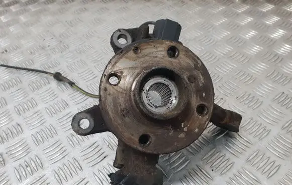 Toyota Aygo AB10 Front wheel hub