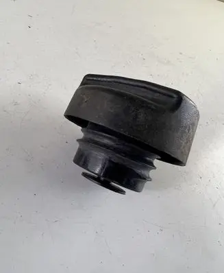 Opel Frontera B Fuel tank filler cap 