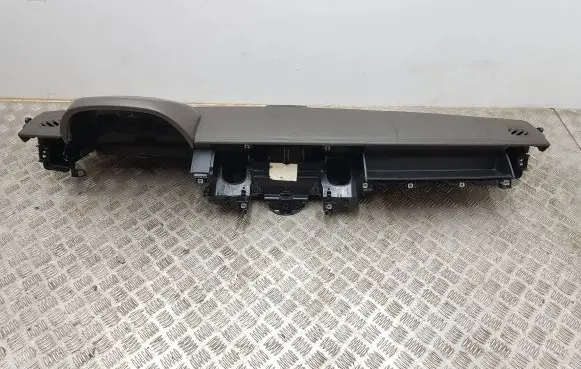 Land Rover Discovery 4 - LR4 Dashboard AH22045E66BD 1020023