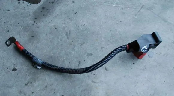 BMW X6 E71 Positive cable (battery) 235KM