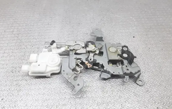 Mazda 5 Sliding door lock 