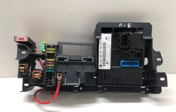 Audi A8 S8 D3 4E Fuse box set 4E0907289 5DK00843207 4E0910289B