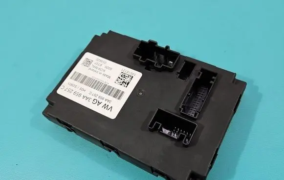 Volkswagen Tiguan Central body control module 3AA959257C IMPRK1553244