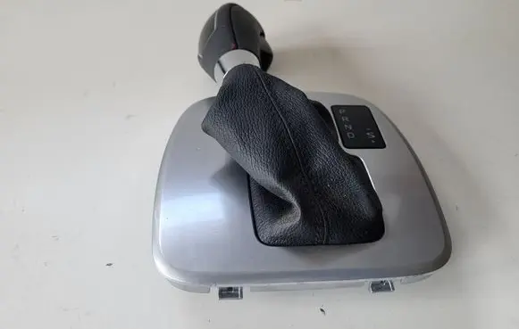Ford C-MAX II Gear lever shifter trim leather/knob