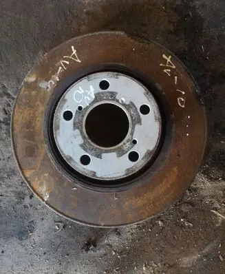 Toyota Avensis T270 Front brake disc