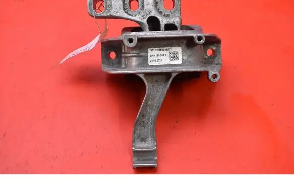 Skoda Octavia 985 Engine mount vacuum valve 5WA199262D