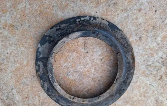 Jaguar XJ X308 Front coil spring rubber mount 