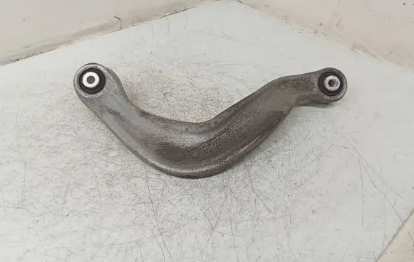 Rear control arm