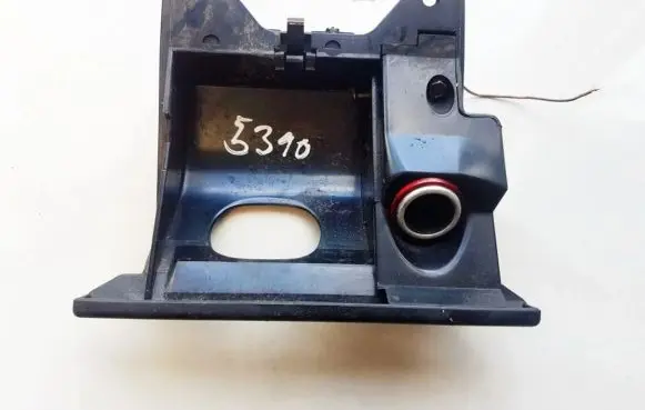 Car ashtray