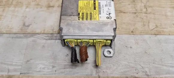 Toyota Avensis T250 Airbag control unit/module 8917005120 208623102