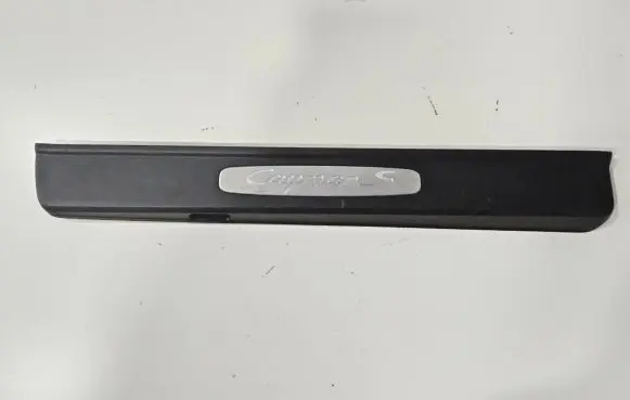Front sill trim cover