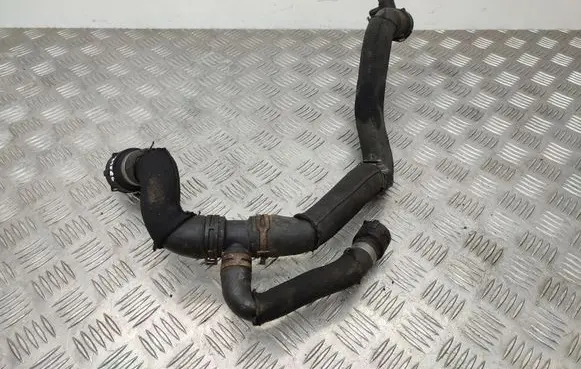 Audi A4 S4 B8 8K Engine coolant pipe/hose 8K0122293F
