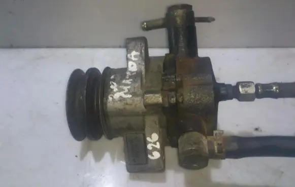 Mazda 626 Power steering pump X2T50299