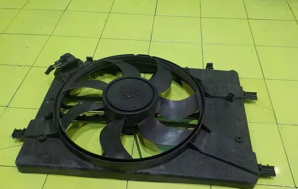 Opel Astra J Fan set 0130308452