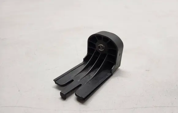 Audi Q7 4M Headlight/headlamp mounting bracket