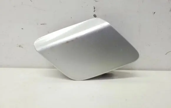 Toyota Prius c Front tow hook cap/cover 5212752540