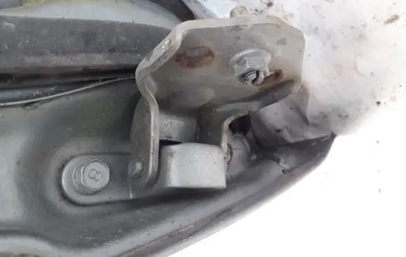 Mazda 323 Rear door lower hinge