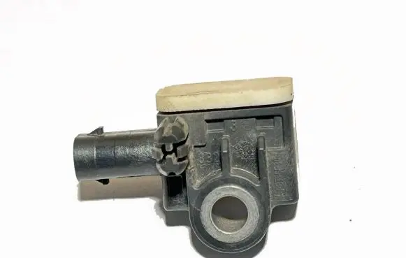 Mercedes-Benz B W246 W242 Airbag deployment crash/impact sensor A1668210151 15892