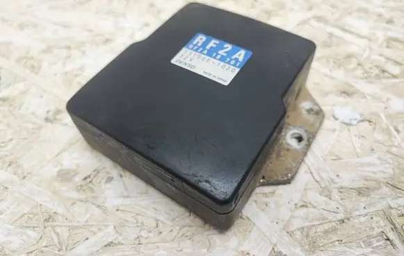 Mazda 323 F Fuel injection pump control unit/module RF2A18701 1310001020