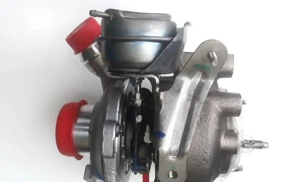 Nissan X-Trail T31 Turbo 774833 774833-0001 774833-0002