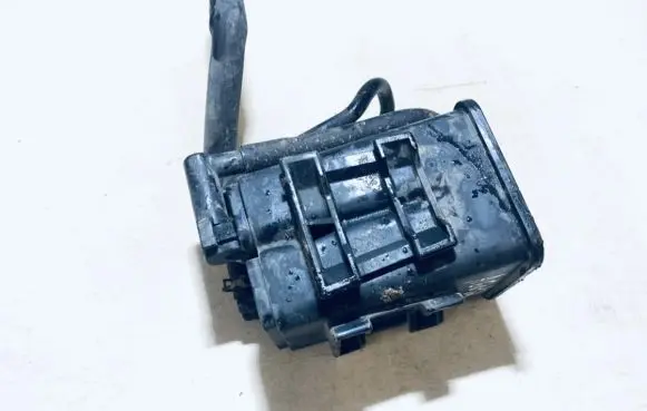 Active carbon filter fuel vapour canister