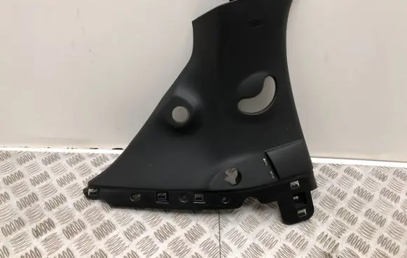 Citroen DS3 (D)pillar trim (top) 9686936077E