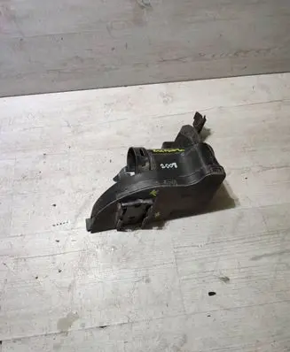 Intake resonator