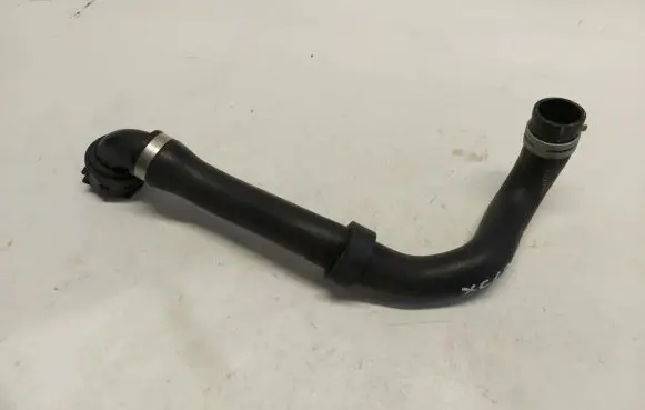 Volvo XC60 Engine coolant pipe/hose 322252070